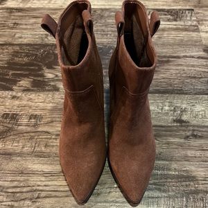 BCBGeneration Womens booties